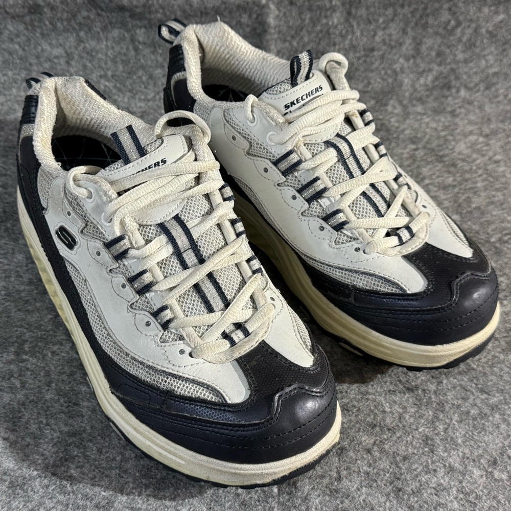 Skechers Shape-ups women’s size 8.5 Athletic Shoes